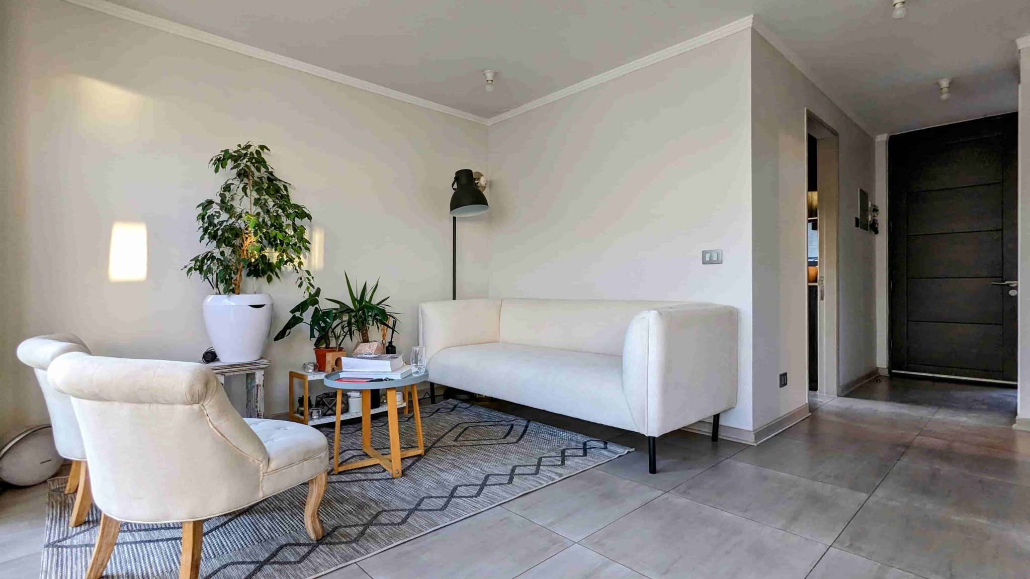 pxl 20250109 231615204~2